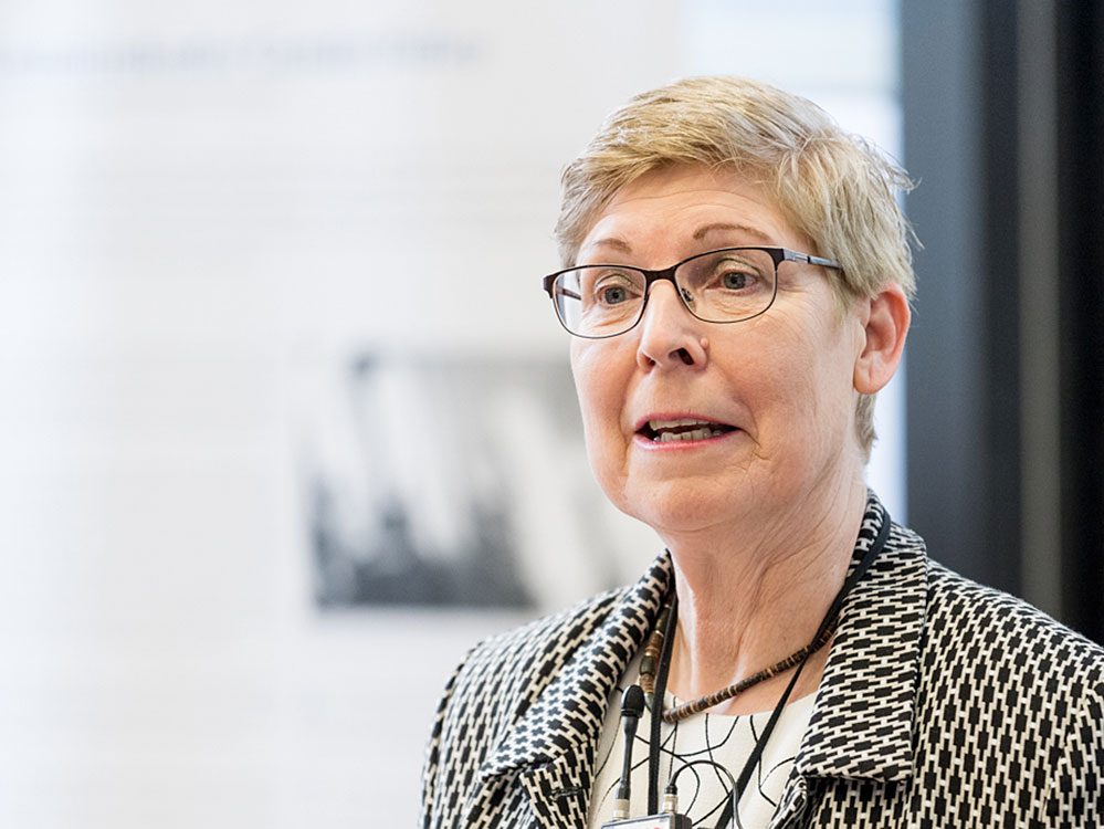 Christiane Löwe, Leiterin der Abteilung Gleichstellung, stellte neue Projekte vor.