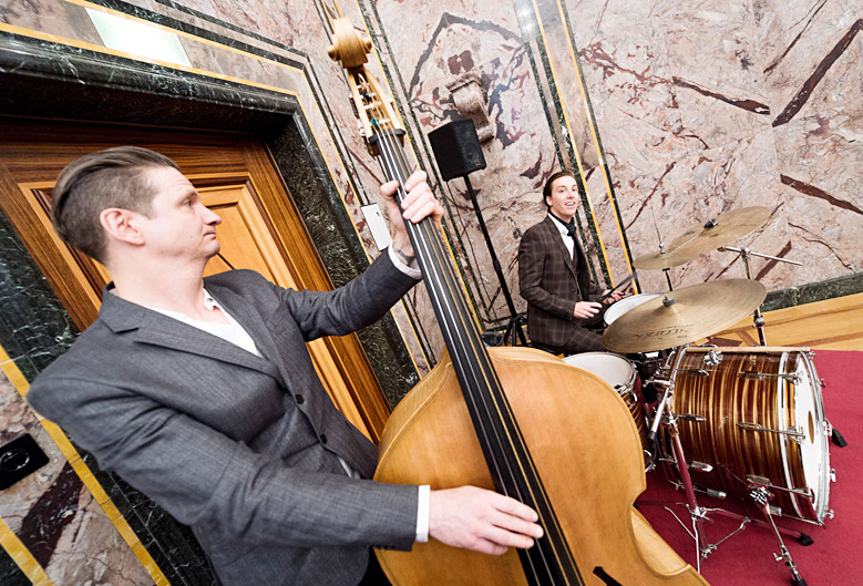 Das Dave Ruosch Trio sorgte für beschwingte Stimmung.