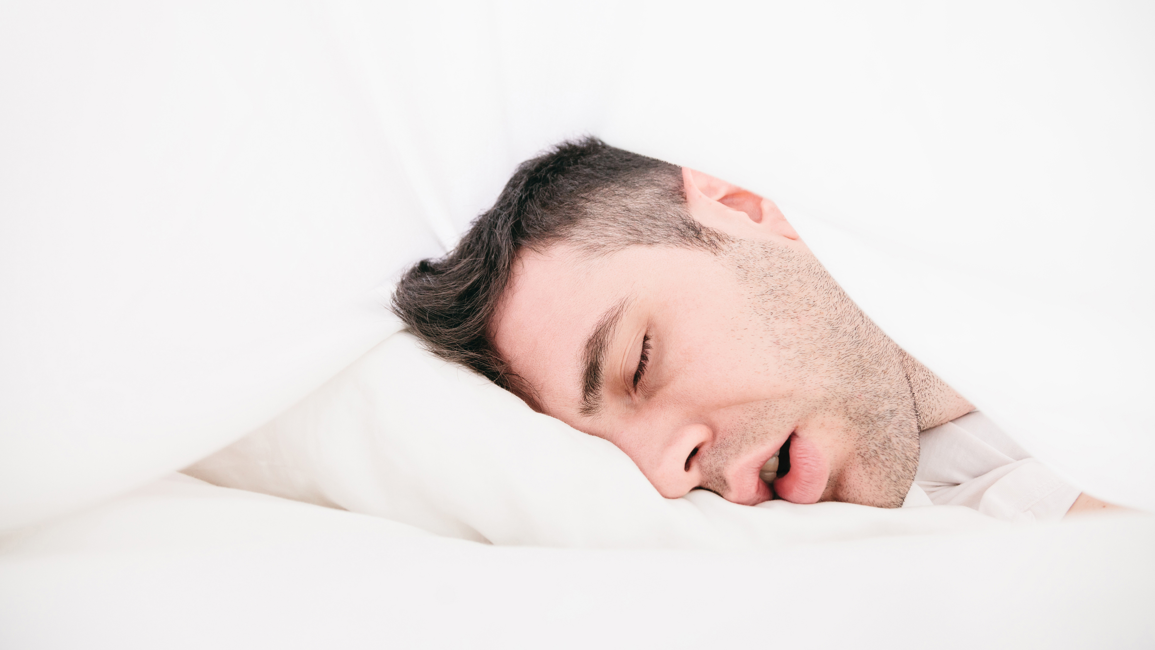 Der Tiefschlaf sichert die Lernfähigkeit des Gehirns.