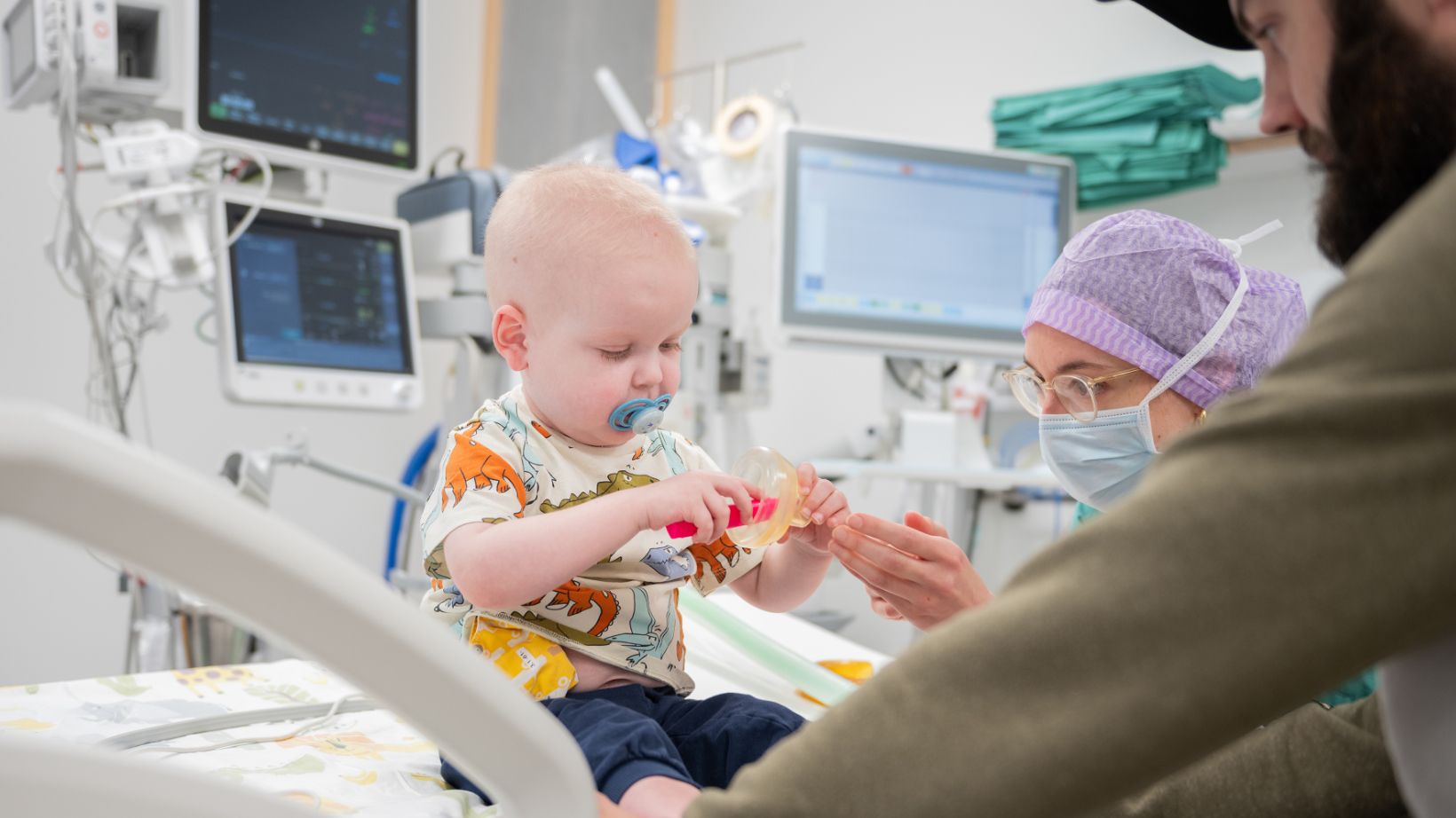 Three-year-old Thiago was successfully treated for leukemia at the University Children’s Hospital Zurich. 