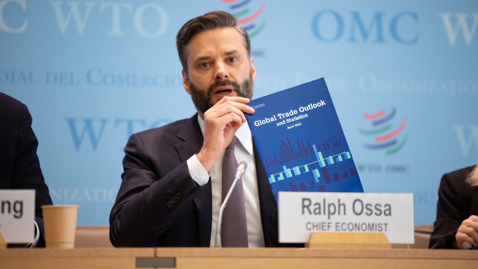 UZH economist Ralph Ossa was Chief Economist at the WTO for two and a half years.