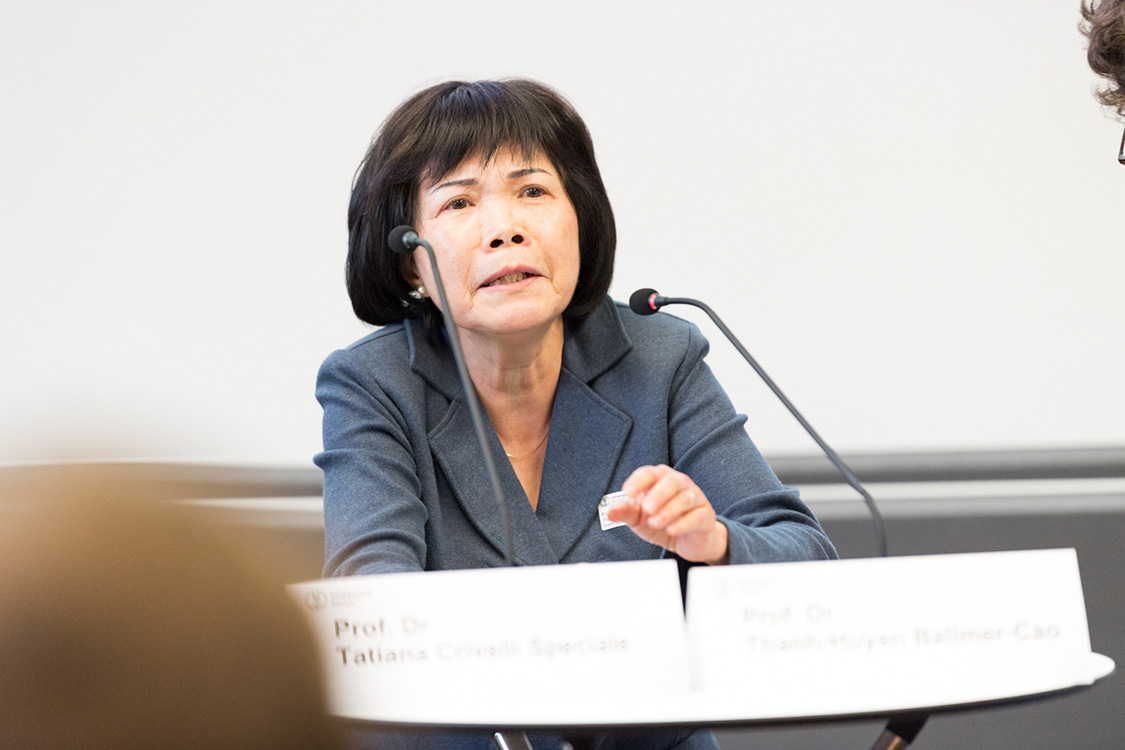 Professor Thanh-Huyen Ballmer-Cao, one of the pioneers of gender equality at UZH, has been involved for more than 20 years. (Image: Frank Brüderli)