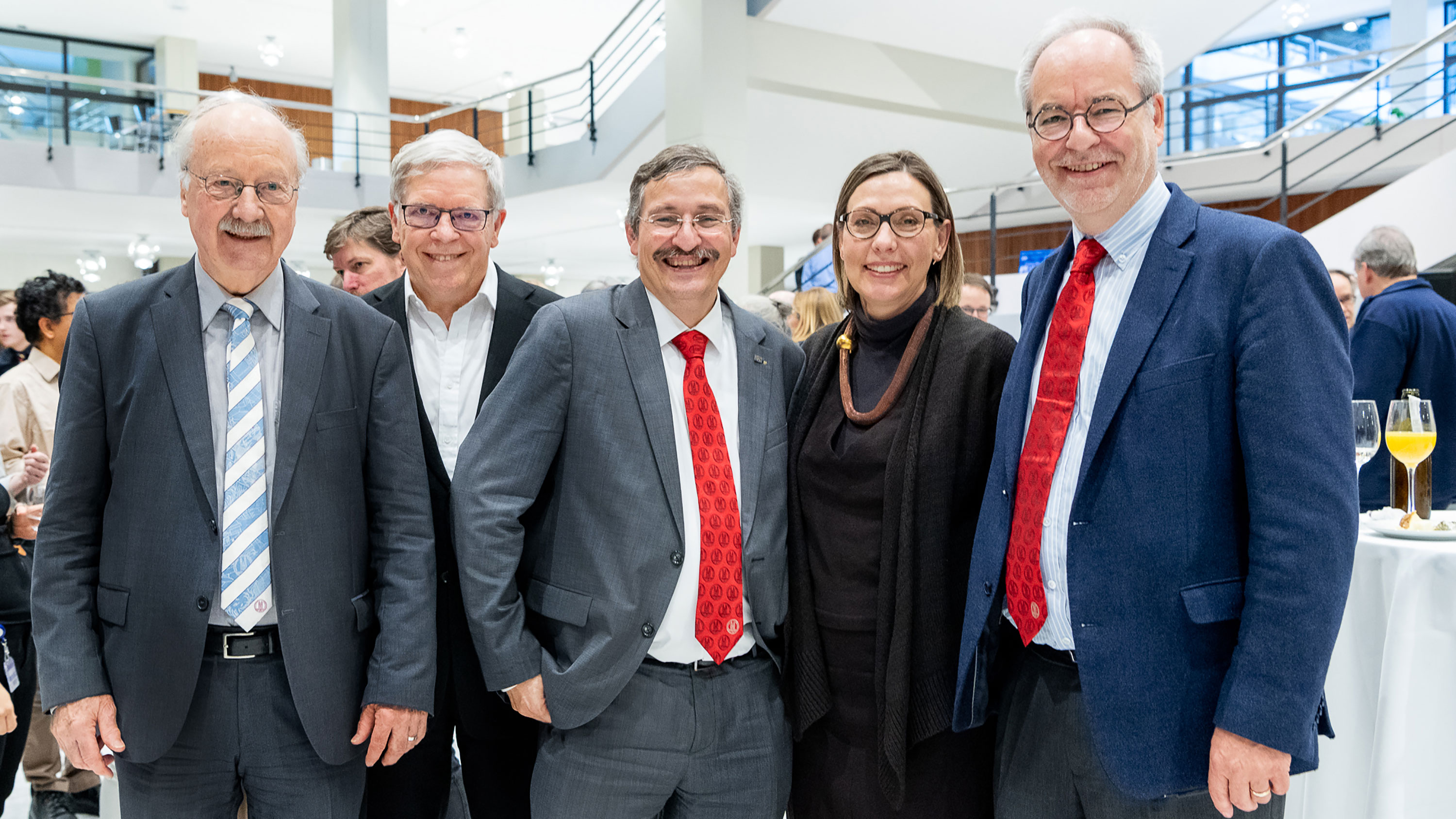 <p>Hans Weder (UZH President from 2000-2008), Andreas Fischer (UZH President from 2008-2013), President ad interim Gabriele Siegert and Otfried Jarren (President ad interim from 2013-2014) also attended the event at Irchel.</p> (Image: Frank Brüderli)
