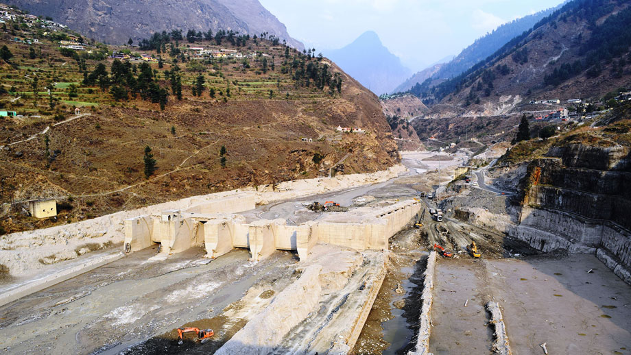 Das zerstörte Wasserkraftwerk Tapovan Vishnugad nach dem verheerenden Murgang vom 7. Februar 2021. (Irfan Rashid, University of Kashmir) 