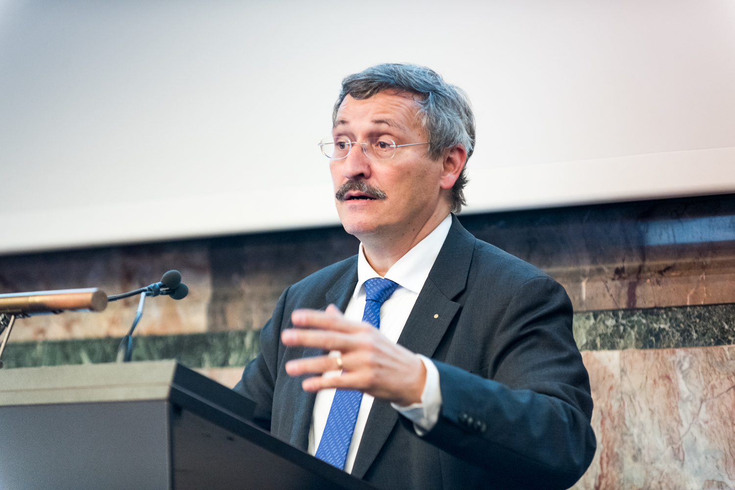 “Digitalization is changing the world, and that includes university teaching,” says President Michael Hengartner. (Image: Frank Brüderli)