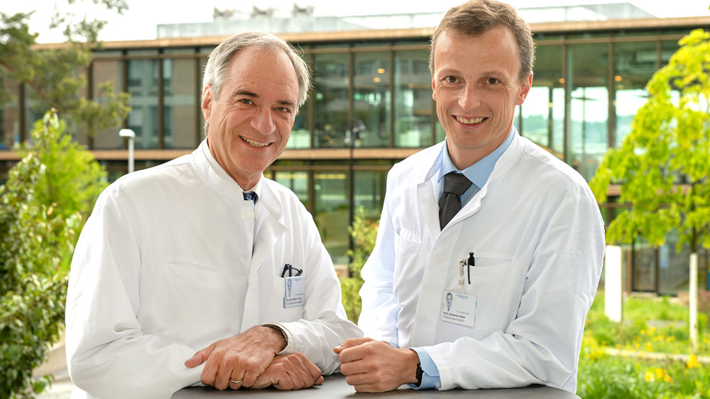 Prof. Dr. med. Johannes Scherr und Dr. med. Walter O. Frey.