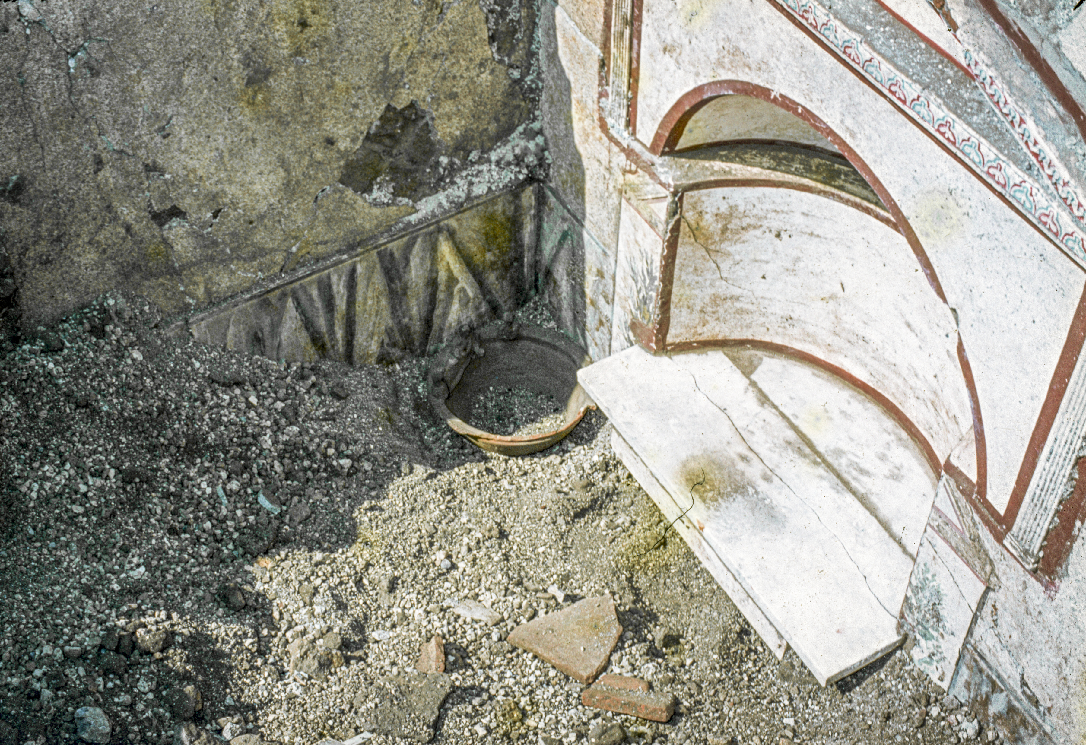 Räucherschale mit Ascheresten