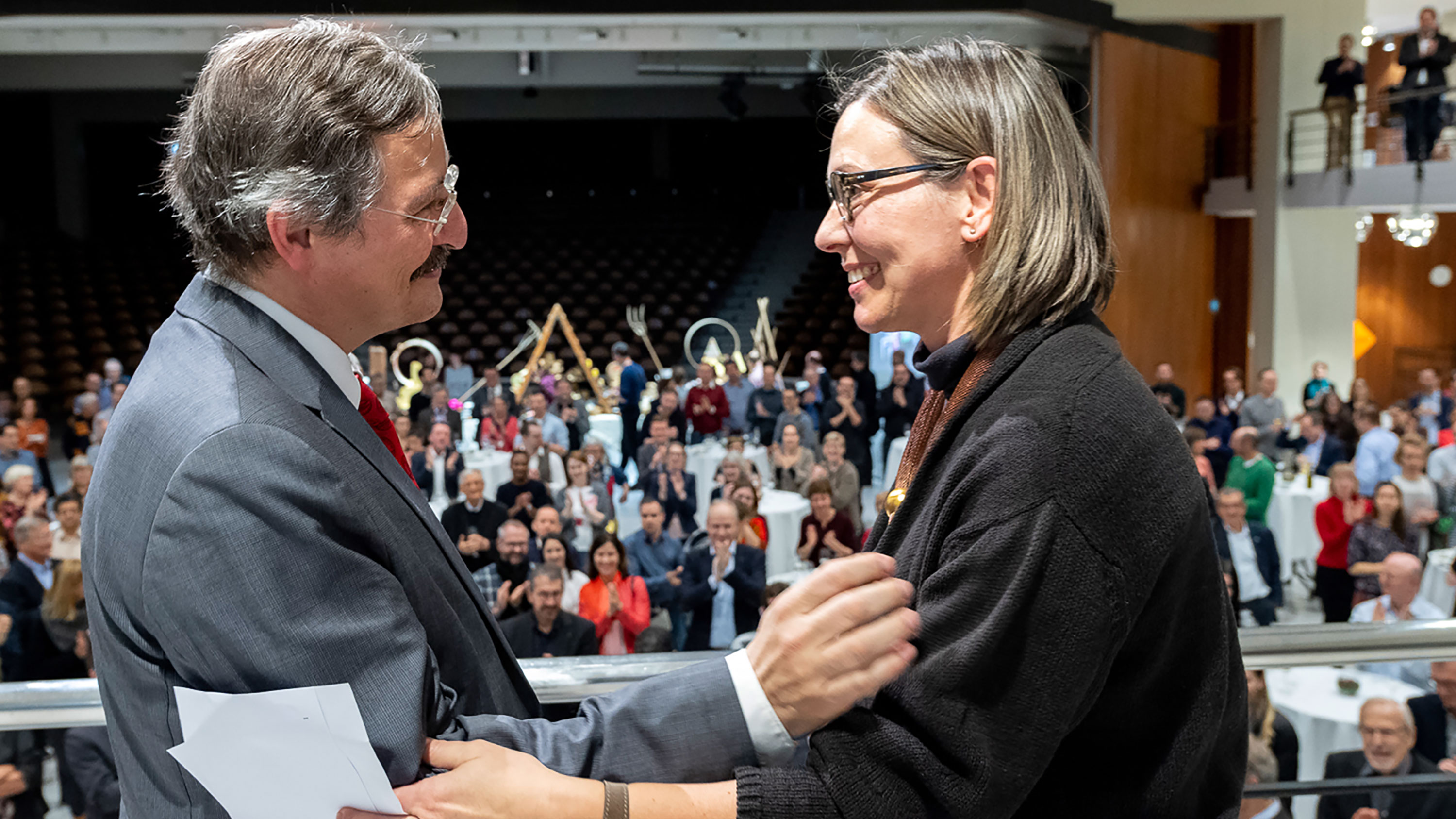 Farewells and thanks: On his last day as President of UZH, Michael Hengartner said goodbye to UZH employees at his farewell apéro.