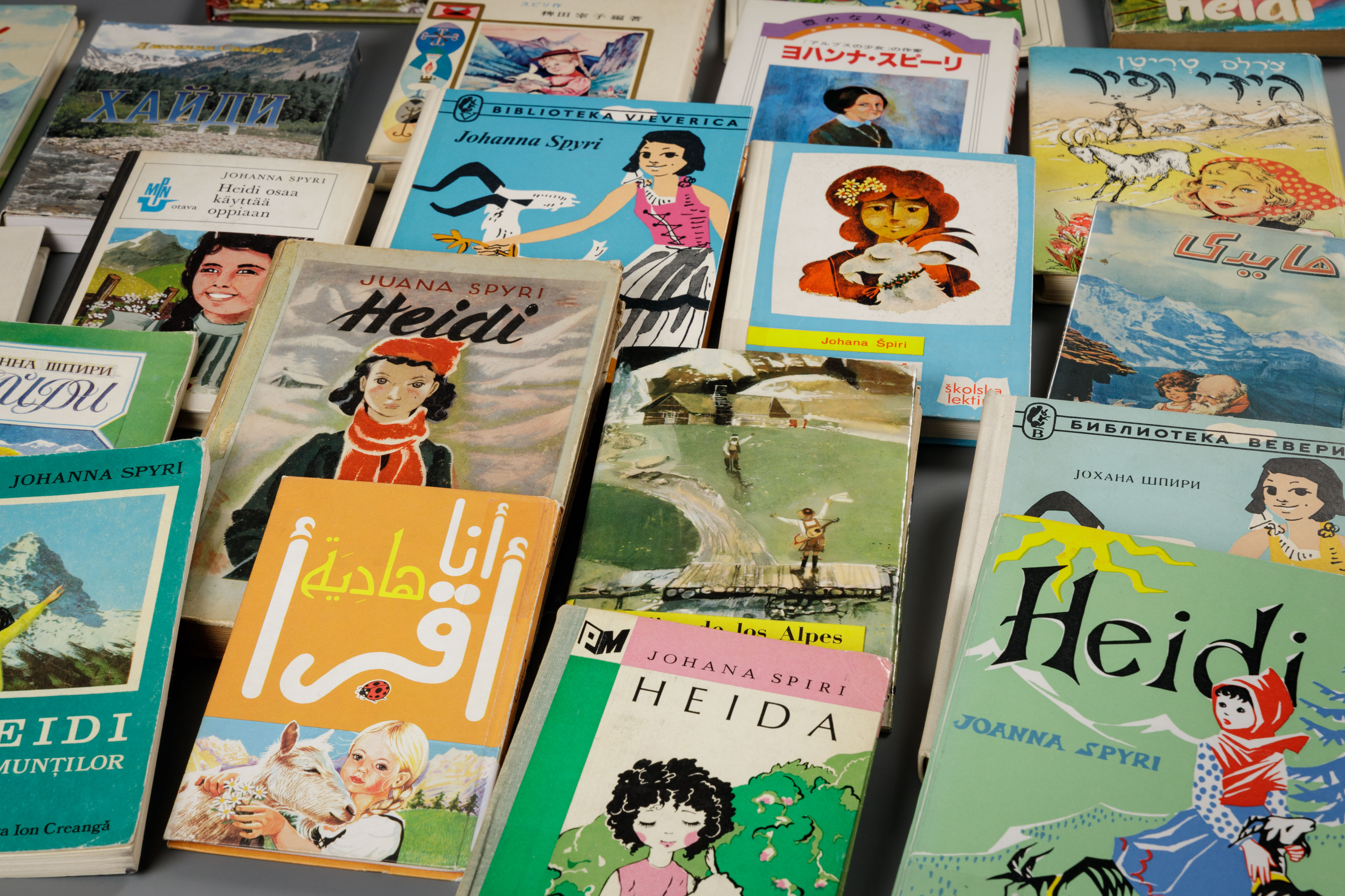 The Johanna Spyri Archive collection contains over 600 foreign-language "Heidi" editions in more than 40 languages. SIKJM. (Image: Naomi Wenger)